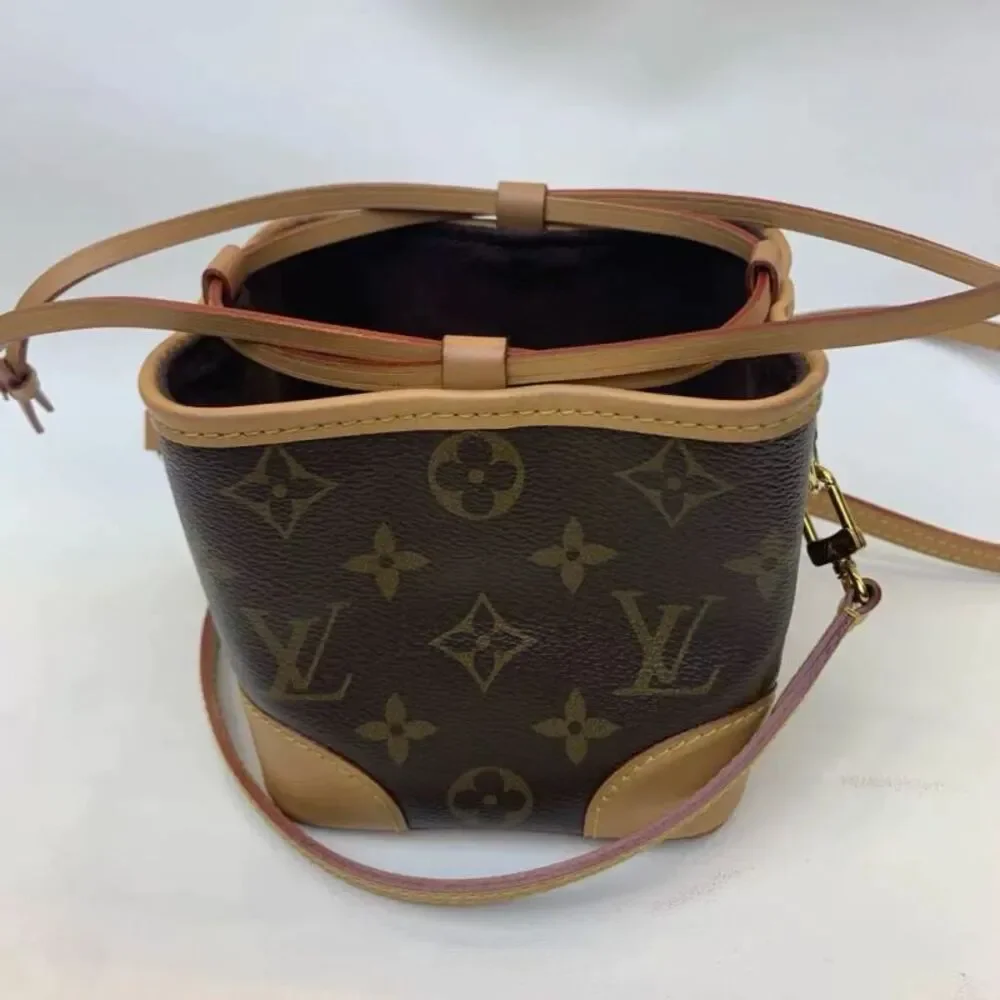 Louis Vuitton Women Pre-Loved Bag Very Good Condition